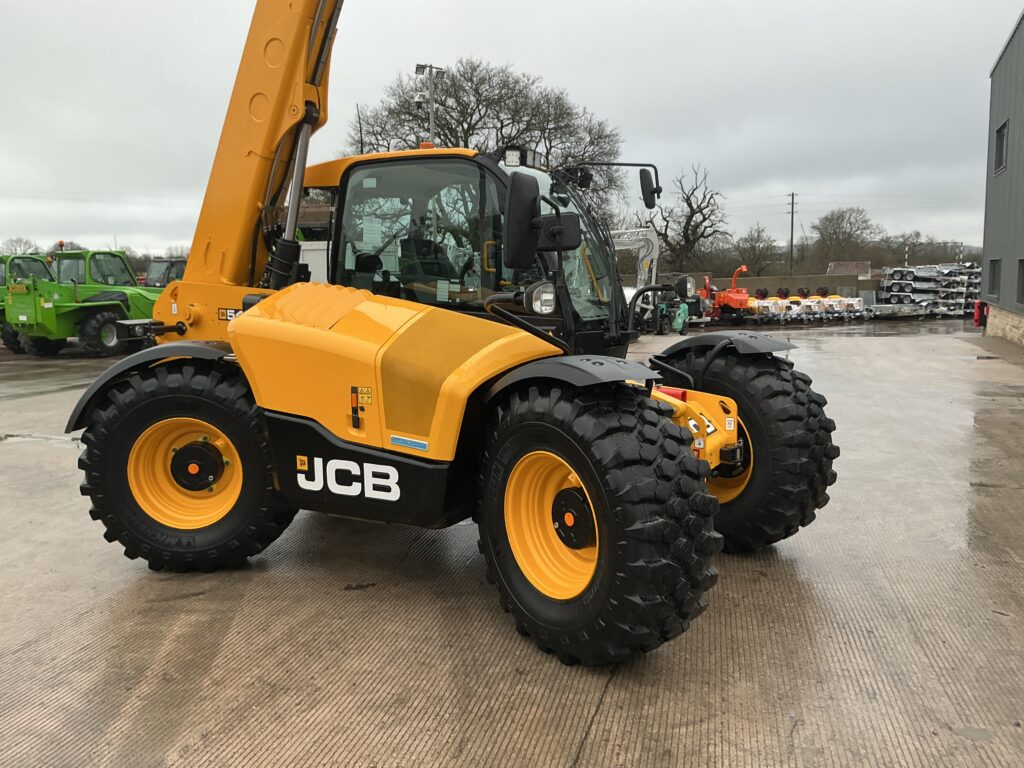 JCB 542-70 Agri Xtra Telehandler (ST25732)