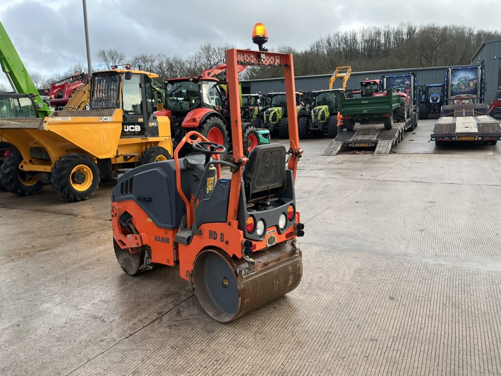 Hamm HD8 Roller (ST25788)