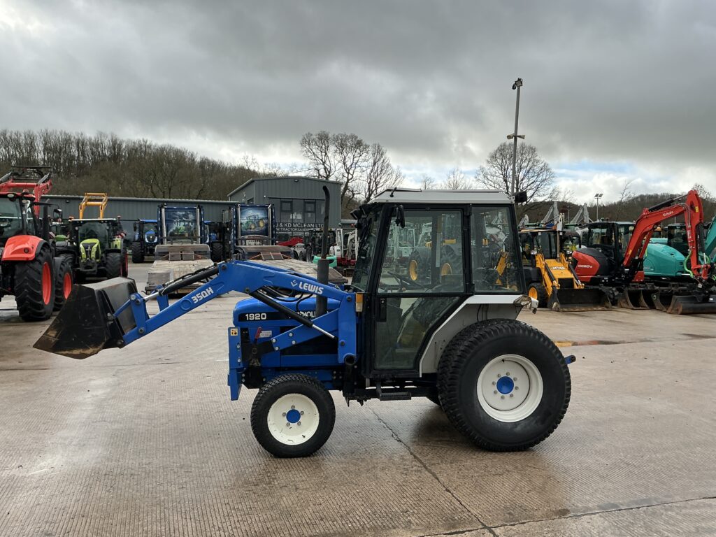 New Holland 1920 Compact tractor (ST25665)