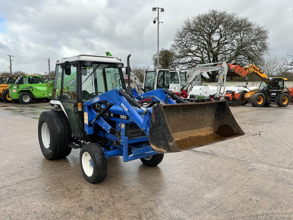 New Holland 1920 Compact tractor (ST25665)