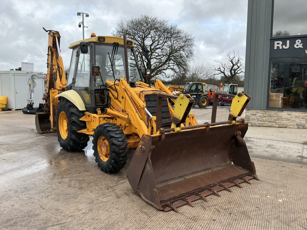 JCB 3CX Site master Project 8 Wheeled Digger (ST25644)