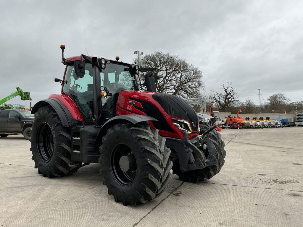 Valtra T255 Active Tractor (ST25714)