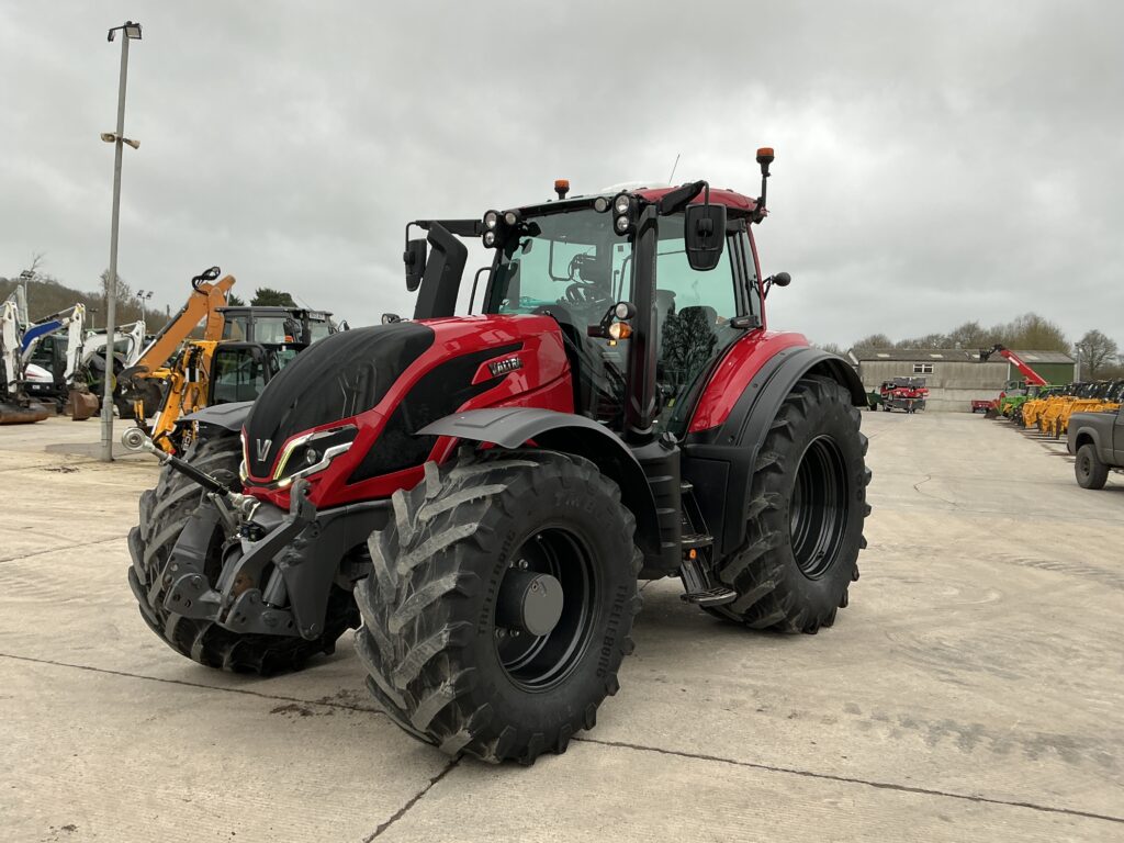 Valtra T255 Active Tractor (ST25714)