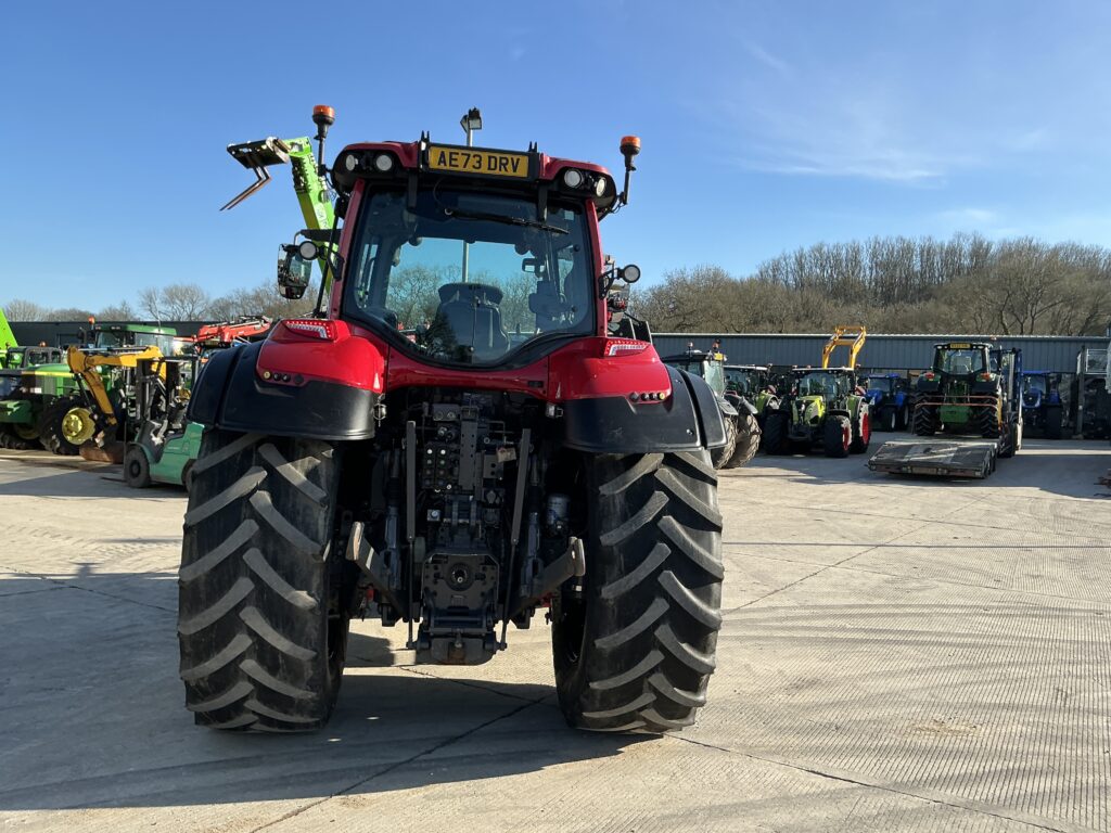 Valtra T235 Active Tractor (ST25716)