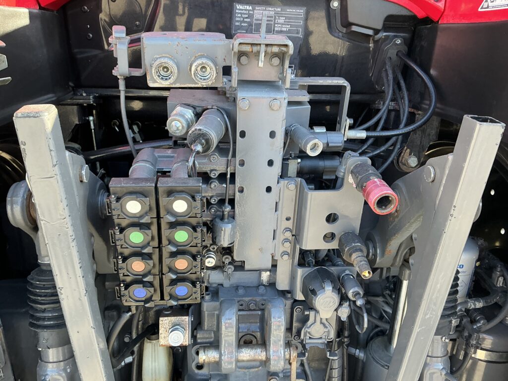 Valtra T235 Active Tractor (ST25716)