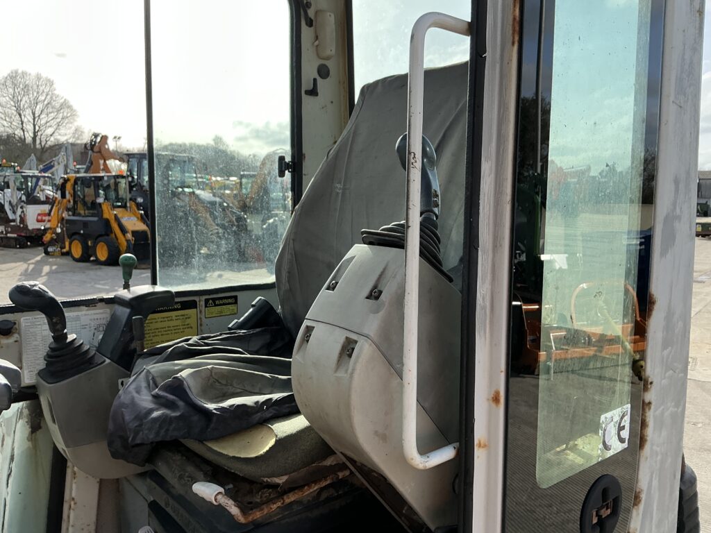 Takeuchi TB125 Digger (ST25975)