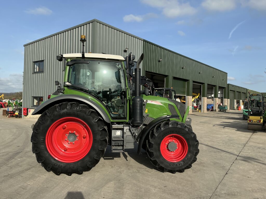 Fendt 312 Profi Tractor (ST25931)
