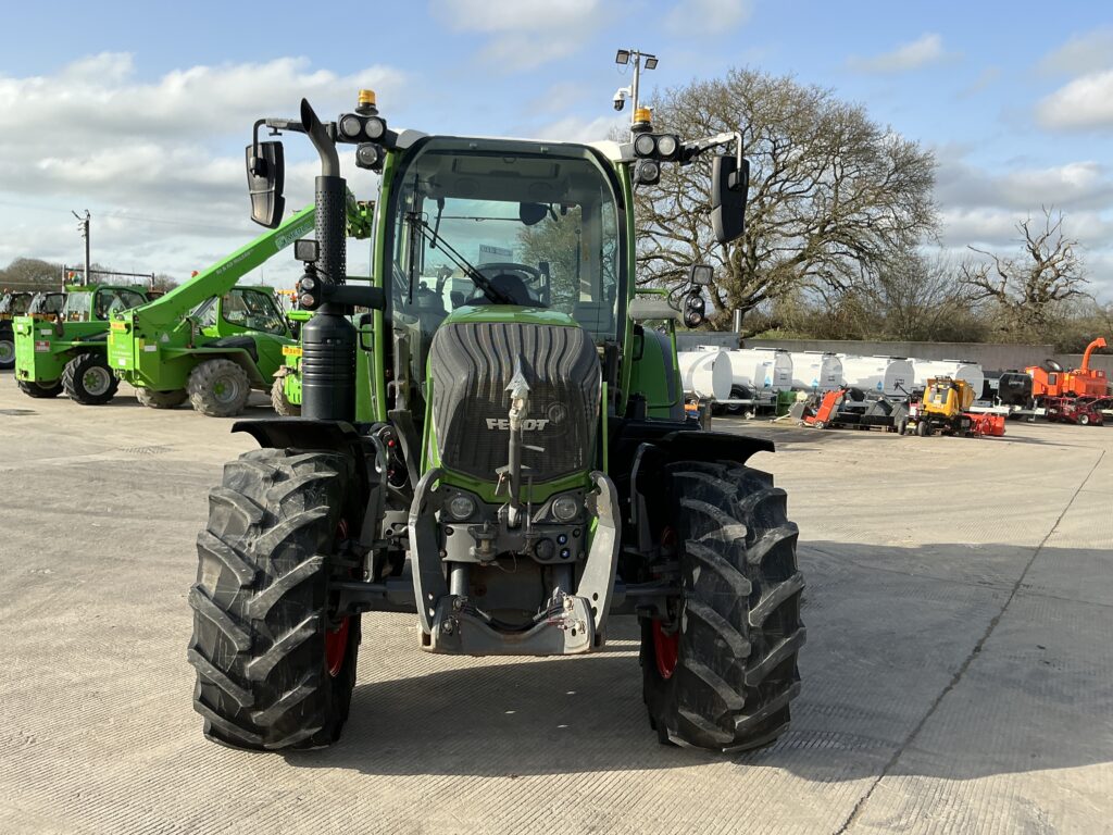 Fendt 312 Profi Tractor (ST25931)