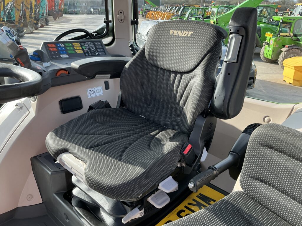 Fendt 312 Profi Tractor (ST25931)