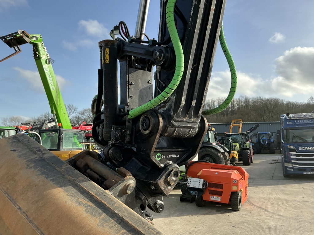 Hidromek HMK140 LC & Steel Wrist Tilt Rotator Digger (ST25577)