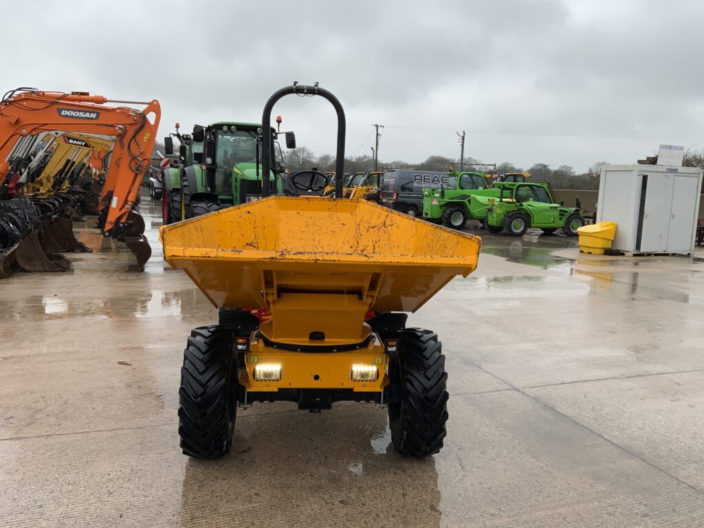 Thwaites 3 Tonne Swivel Tip Hydrostatic Dumper