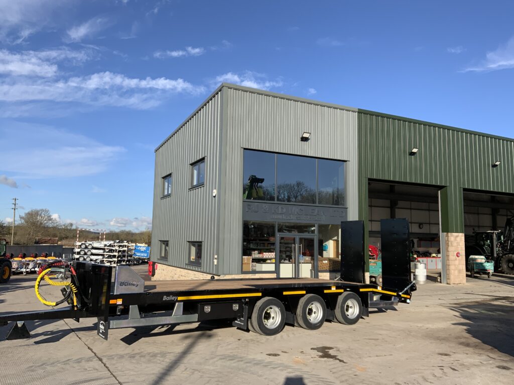 Bailey Trailers 26ft Tri Axle Low Loader Trailer (ST25791)