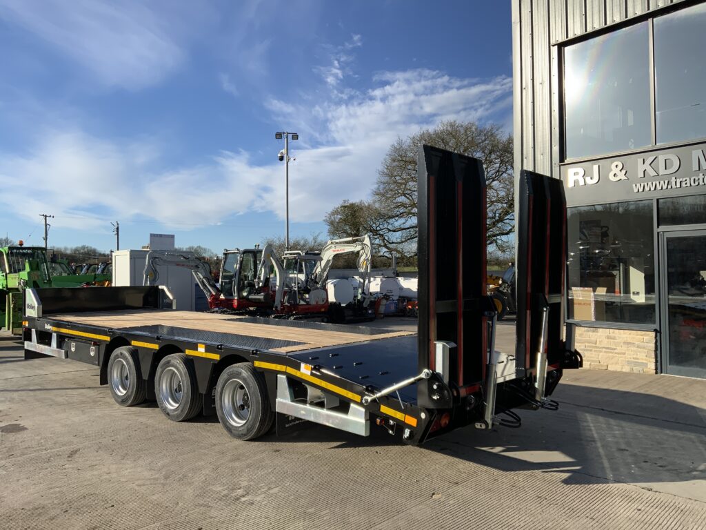 Bailey Trailers 26ft Tri Axle Low Loader Trailer (ST25791)