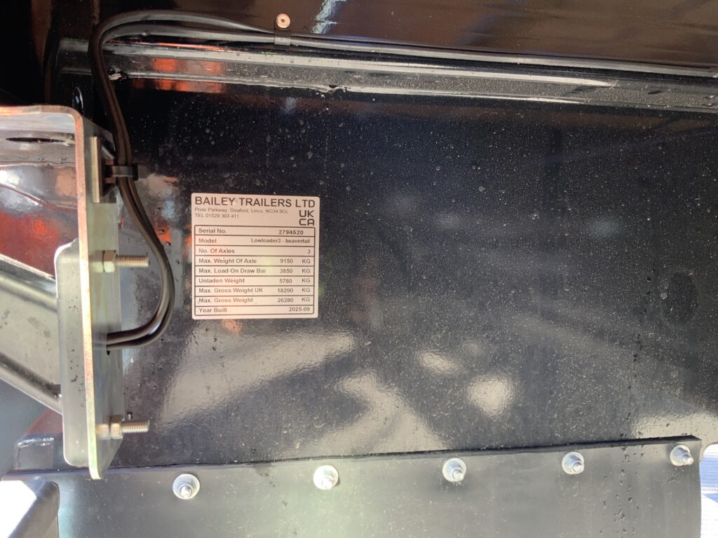 Bailey Trailers 26ft Tri Axle Low Loader Trailer (ST25791)