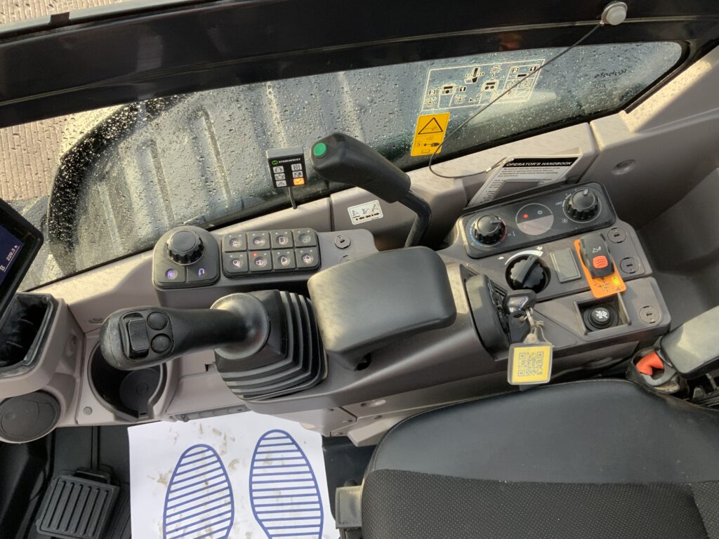 Kubota KX060-5 C/W Steel Wrist Tilt Rotator Digger (ST25789)