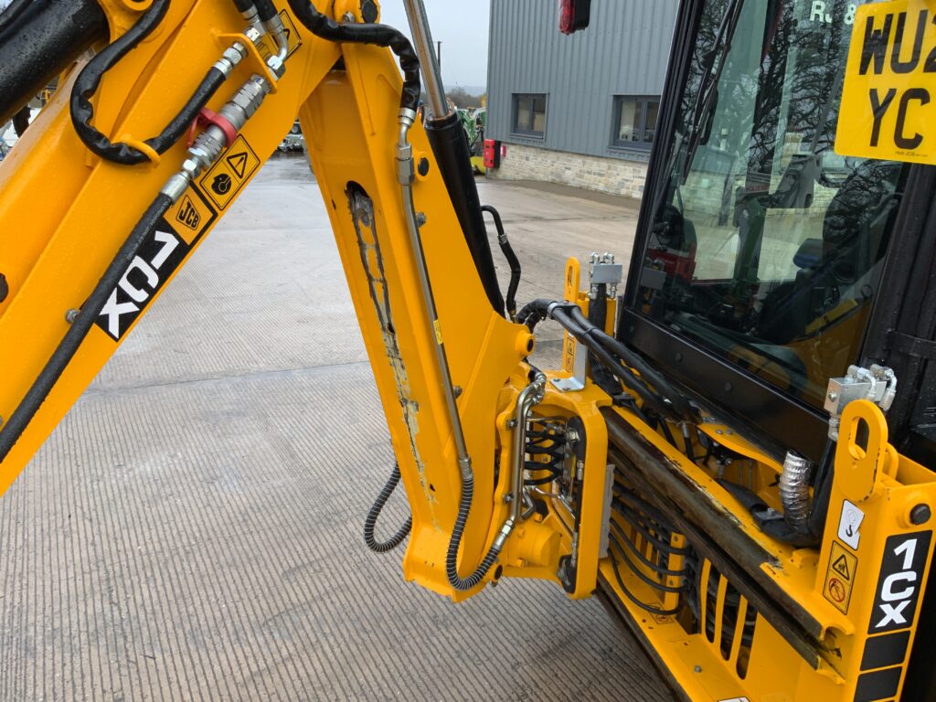 JCB 1CX Wheeled Skid Steer Backhoe Digger (ST25764)
