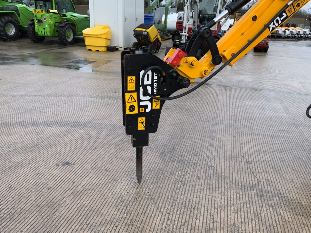 JCB 1CX Wheeled Skid Steer Backhoe Digger (ST25764)