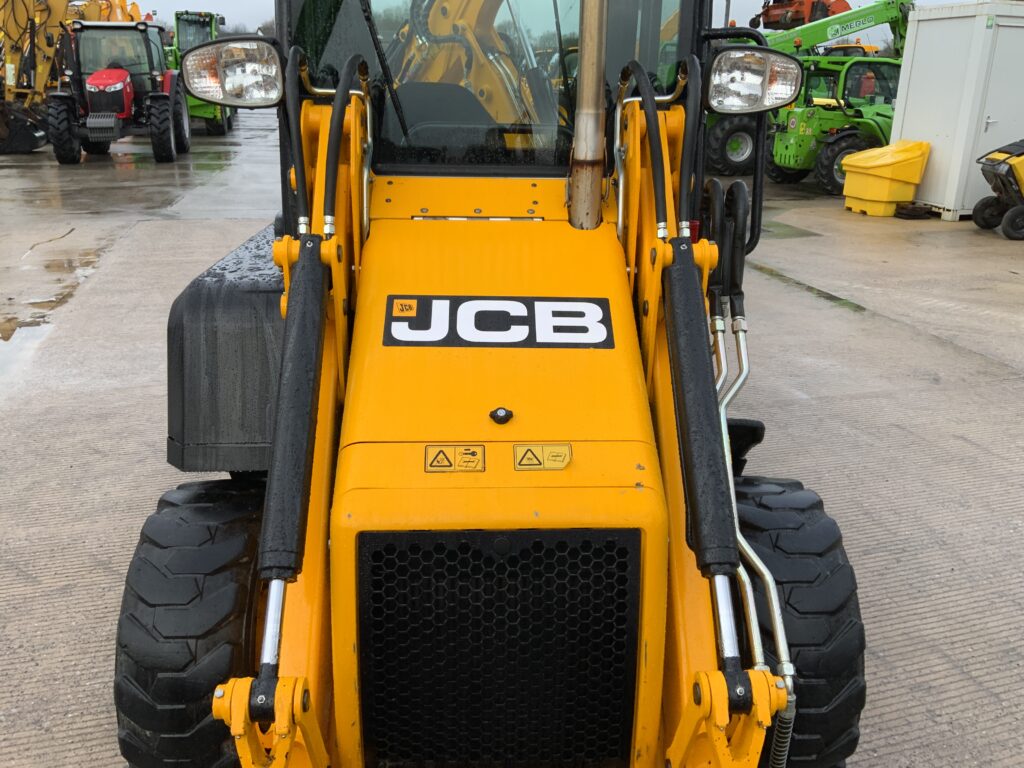 JCB 1CX Wheeled Skid Steer Backhoe Digger (ST25764)