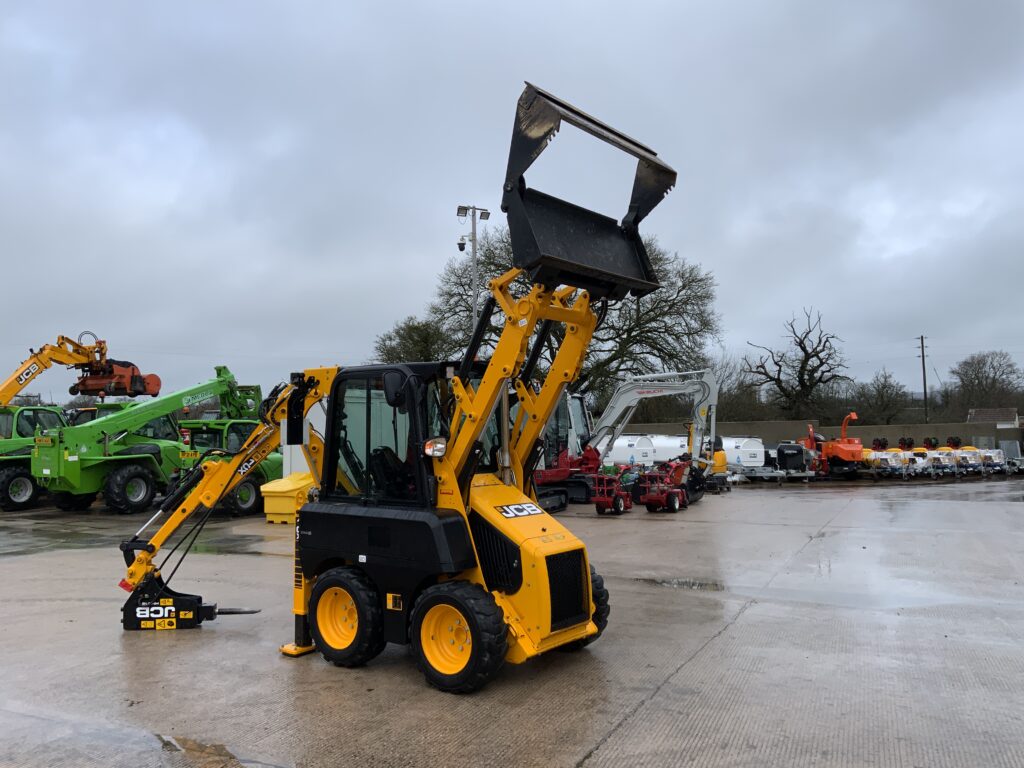 JCB 1CX Wheeled Skid Steer Backhoe Digger (ST25764)