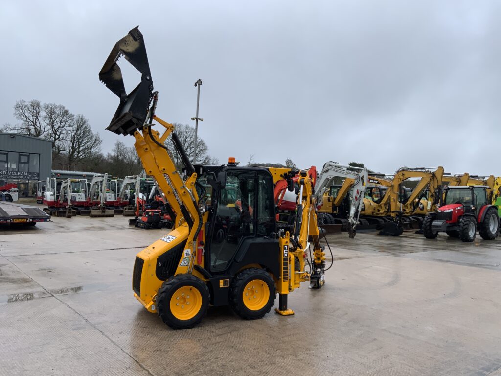 JCB 1CX Wheeled Skid Steer Backhoe Digger (ST25764)