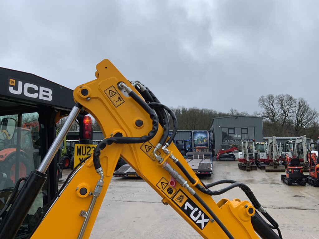 JCB 1CX Wheeled Skid Steer Backhoe Digger (ST25764)