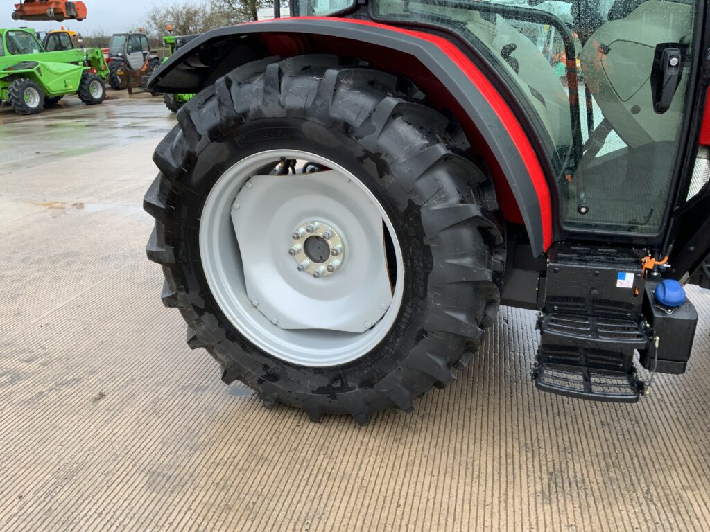Massey Ferguson 4708 Tractor (ST25740)