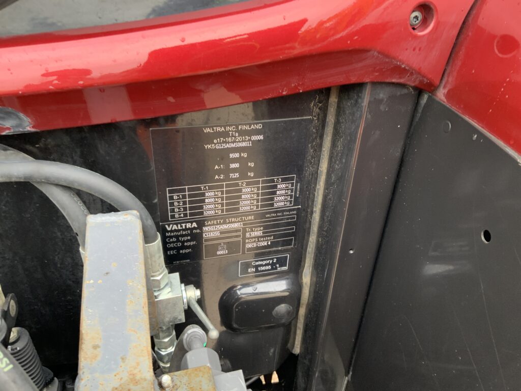 Valtra G125 Active Tractor (ST25675)