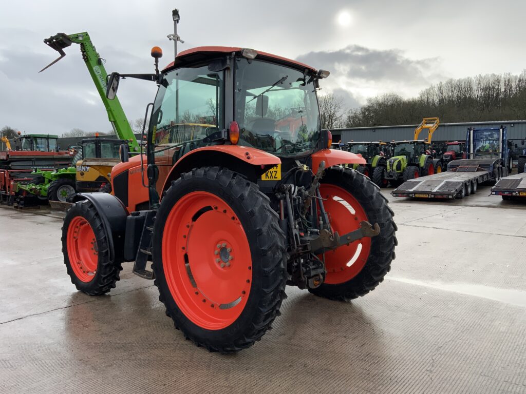 Kubota M110 GX Tractor (ST25481)