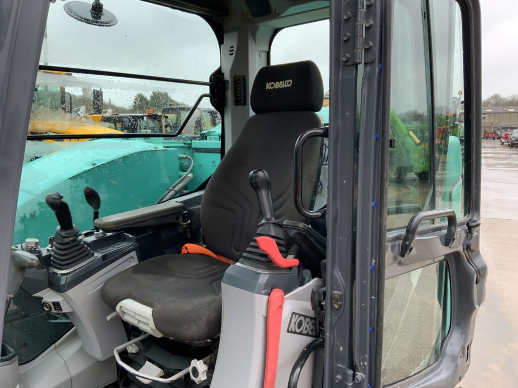 Kobelco SK85MSR Digger (ST25705)