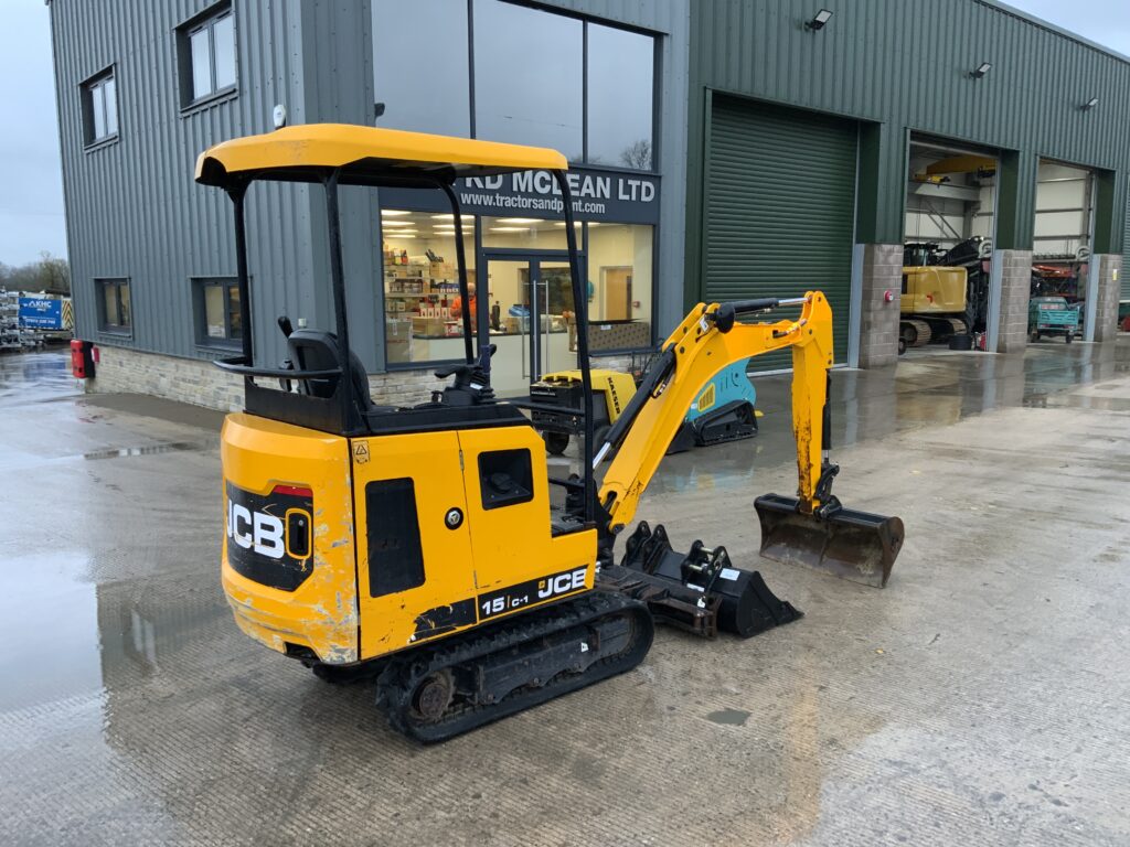JCB 15c-1 Digger (ST25816)
