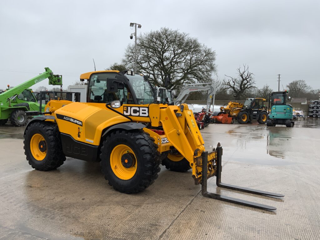 JCB 532-70 Agri Super Telehandler (ST25659)