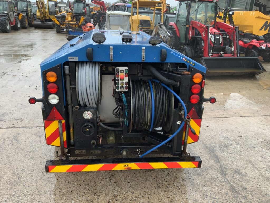 MultiJEt RIoned Jetter