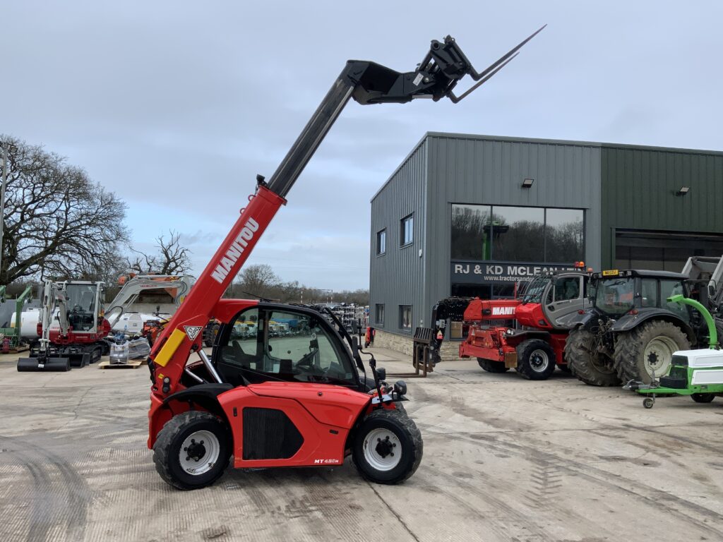 Manitou MT420H Comfort Compact Telehandler (ST25741)