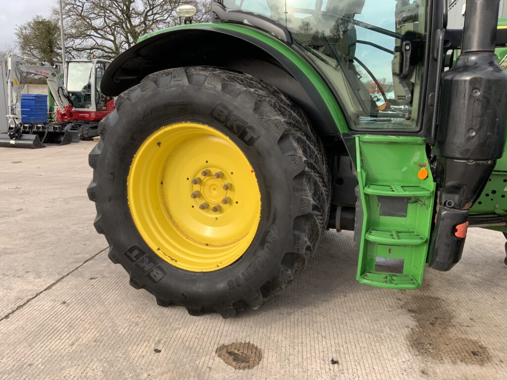 John Deere 6155R Tractor (ST25777)