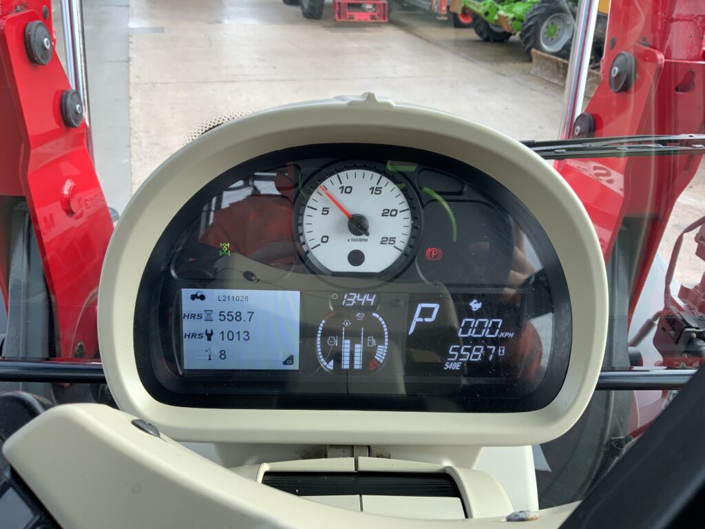 Massey Ferguson 5713S Next Edition Tractor (ST25582)