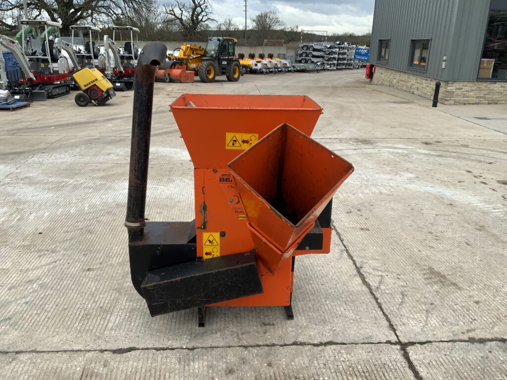 Bearcat Chipper/Shredder (ST25773)