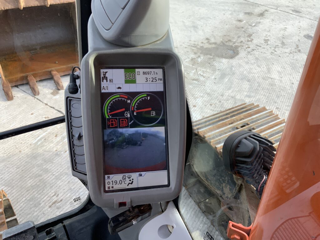 Hitachi ZX130LCN-5 ECO Digger (ST25542)