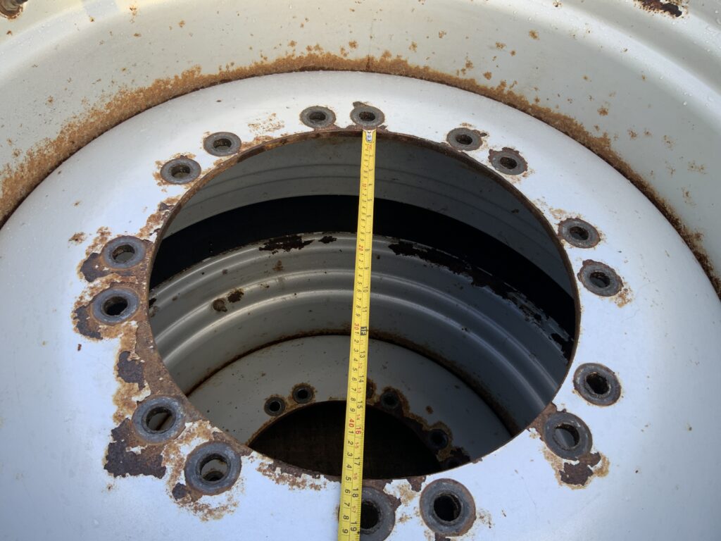 JCB Wheels & BKT Tyres