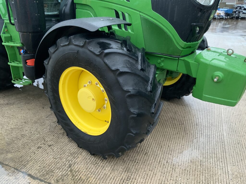 John Deere 6155M Tractor (ST25827)