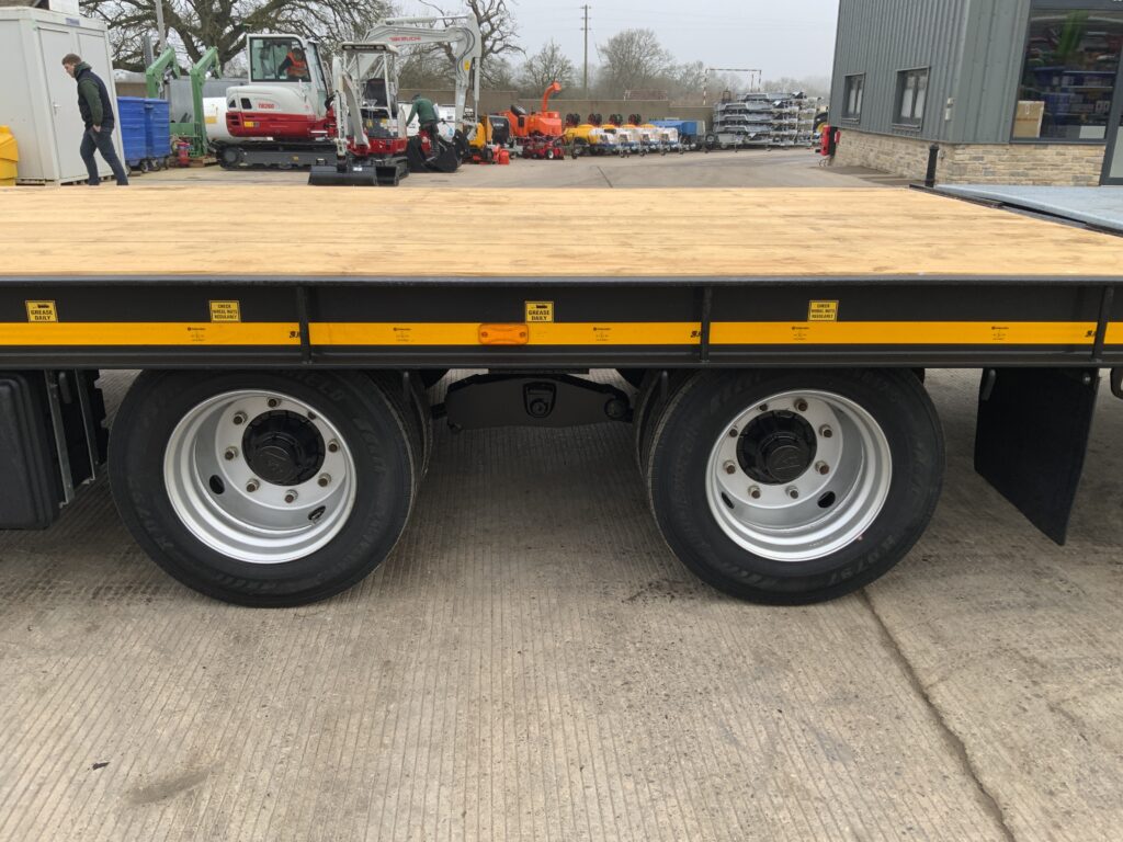 JPM Black 28Ft Low Loader Trailer (ST25997)