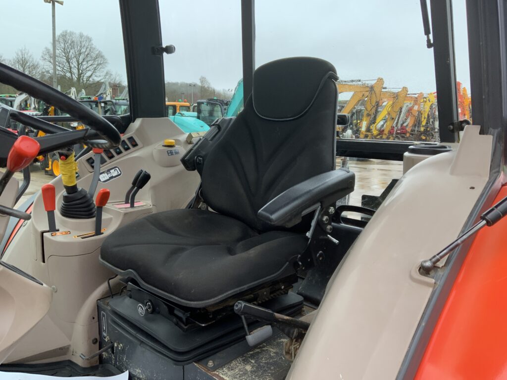 Kubota M9540 Hydraulic shuttle Tractor (ST25480)