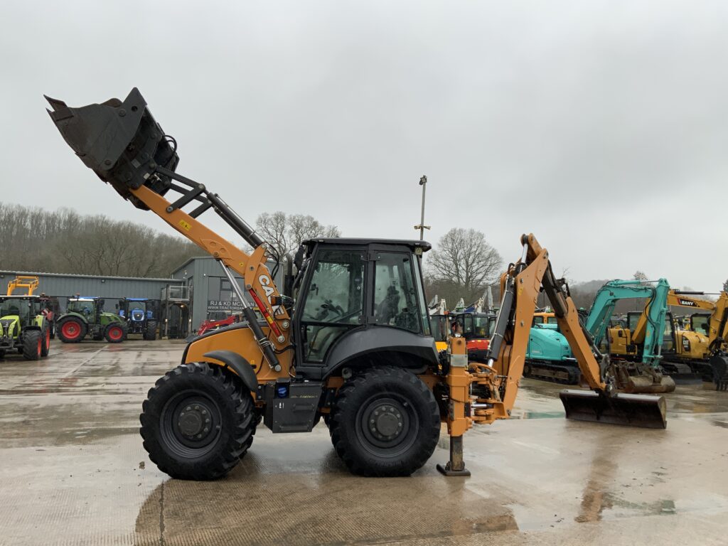 Case 695 SV Wheeled Digger (ST25848)