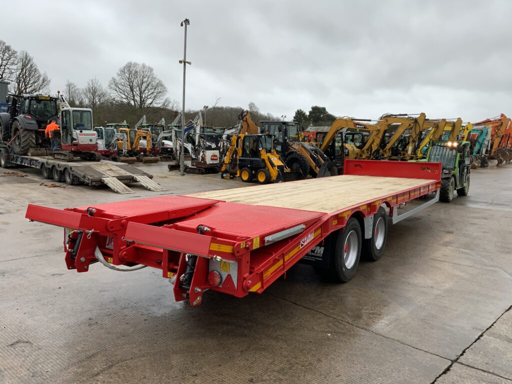 JPM Red 28Ft Low loader Trailer (ST25918)