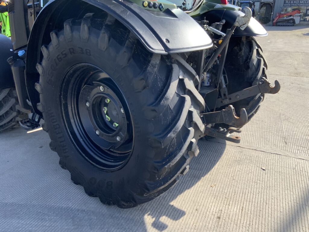 Valtra N175 Unlimited Versu Tractor (ST25430)