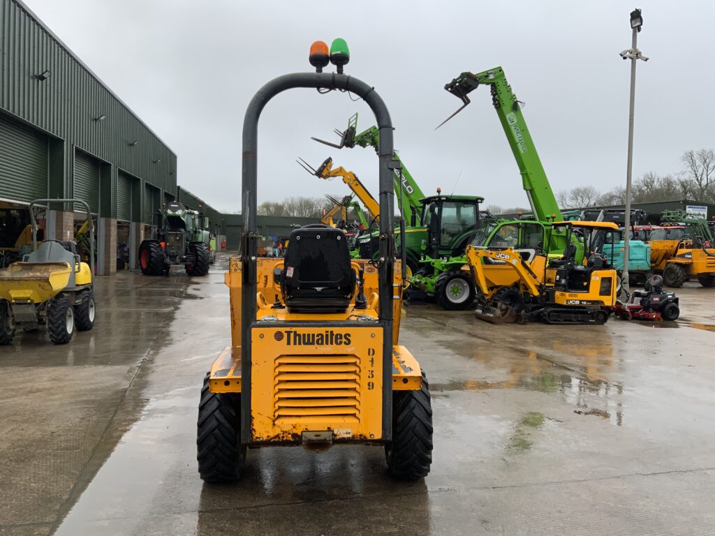 Thwaites 3 Tonne Straight Tip Dumper (ST23964)