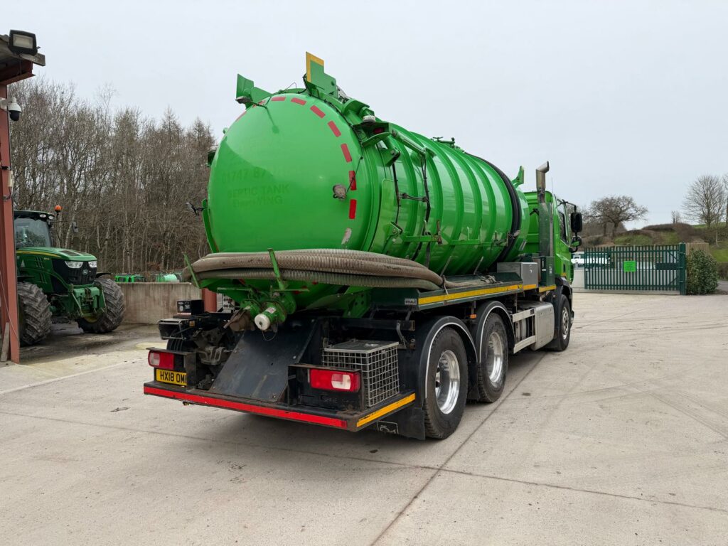 DAF CF440 6x4 Whale Tanker – 3000 Gallon Waste Tanker