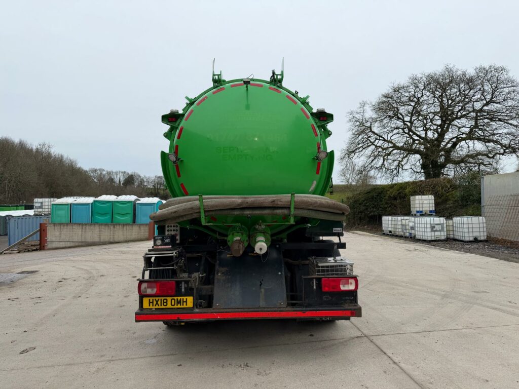 DAF CF440 6x4 Whale Tanker – 3000 Gallon Waste Tanker