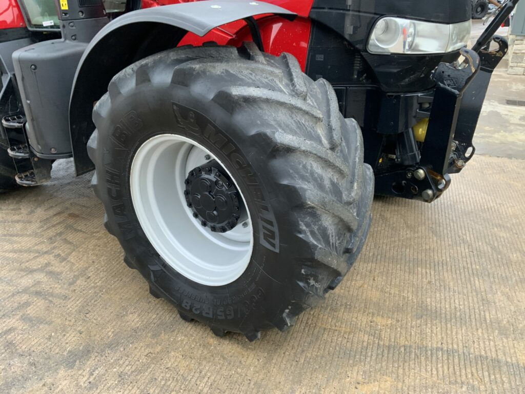 Case 240 CVX Puma Tractor (ST25548)