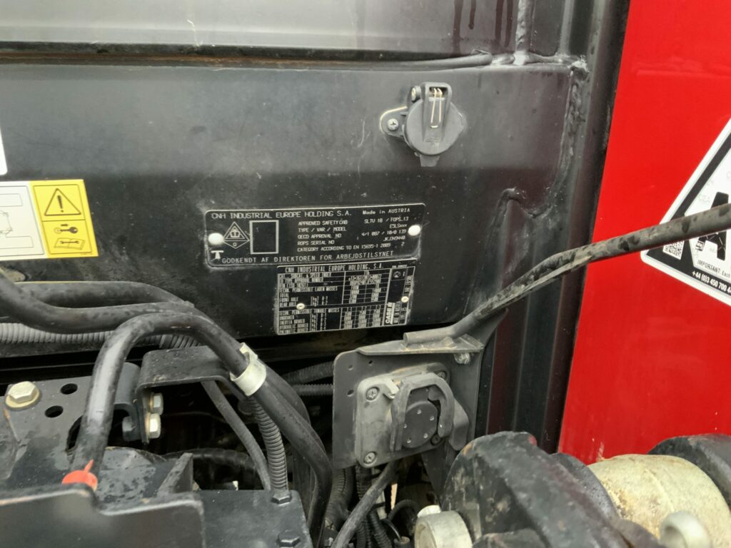 Case 240 CVX Puma Tractor (ST25548)