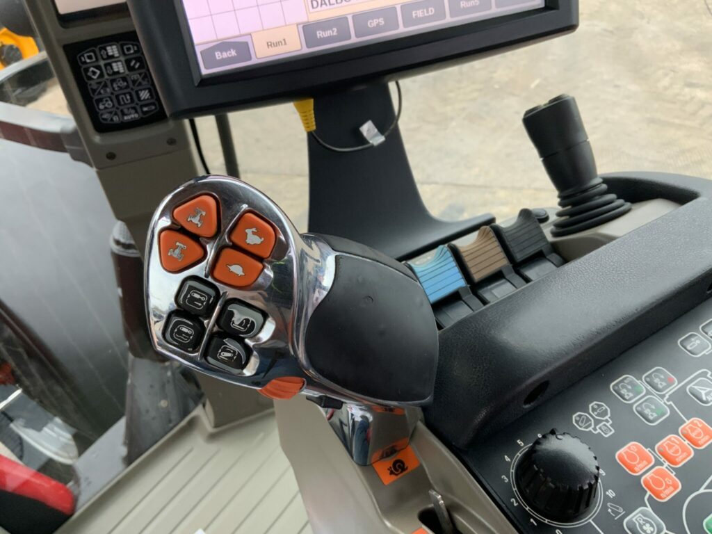 Case 240 CVX Puma Tractor (ST25548)